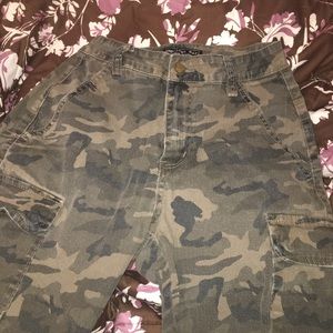 ARMY CARGO JOGGERS🍾